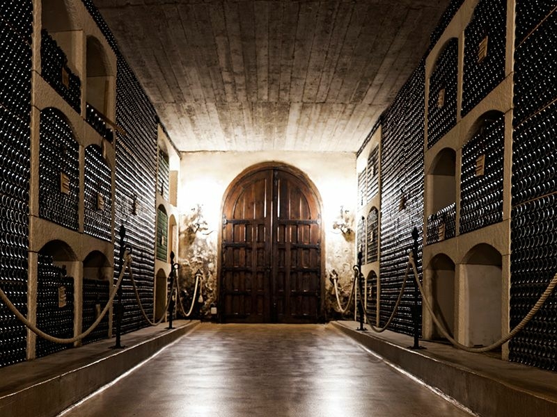 https://www.winelist.nl/media/cache/16x9_thumb/media/image/article-subscriiption-banner/115-Secrets-of-Spain-blogbanner-z-tekst.jpg